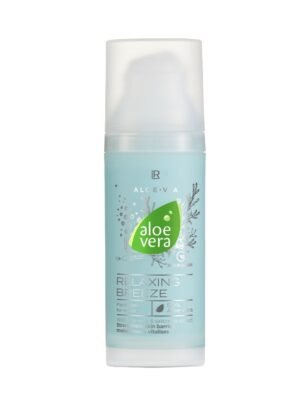 Aloe Vera Relaxing Breeze Face Gel To Water